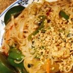 Best 素菜泰面 Veggie Pad Thai in McHenry, IL